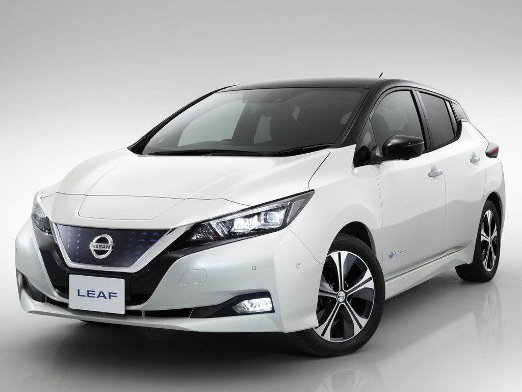 Nissan Leaf ZE1